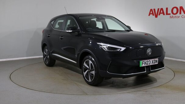 MG ZS SE Service History