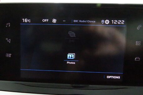 Peugeot 208 PURETECH ALLURE S/S Image 24