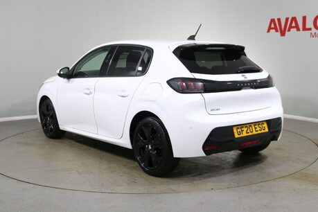 Peugeot 208 PURETECH ALLURE S/S Image 6