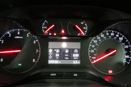 Vauxhall Grandland X SE Image 27