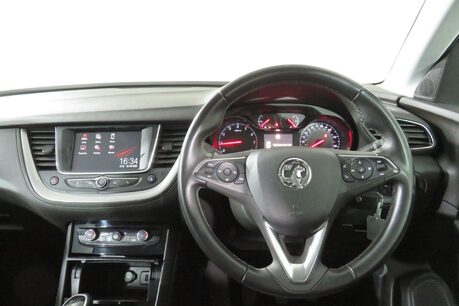 Vauxhall Grandland X SE Image 14