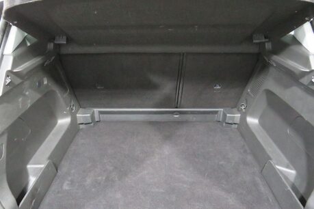 Vauxhall Grandland X SE Image 19