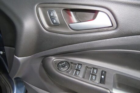 Ford Kuga TITANIUM X EDITION Image 21