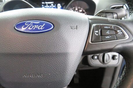 Ford Kuga TITANIUM X EDITION Image 23