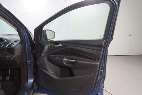 Ford Kuga TITANIUM X EDITION Image 20