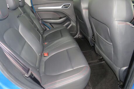 MG ZS TROPHY CONNECT Image 24