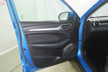 MG ZS TROPHY CONNECT Image 31