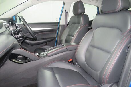 MG ZS TROPHY CONNECT Image 32