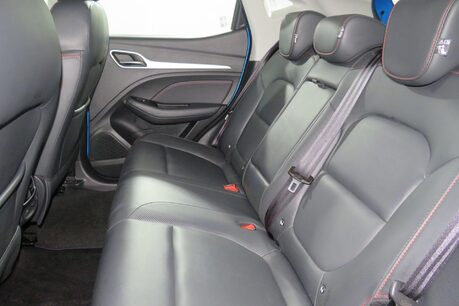 MG ZS TROPHY CONNECT Image 30