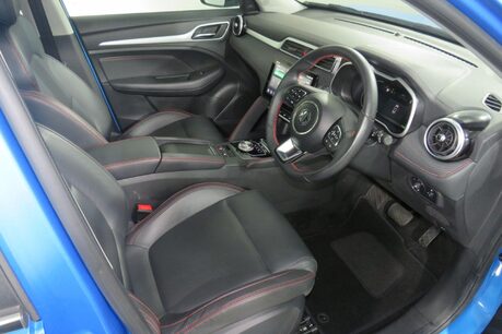 MG ZS TROPHY CONNECT Image 23