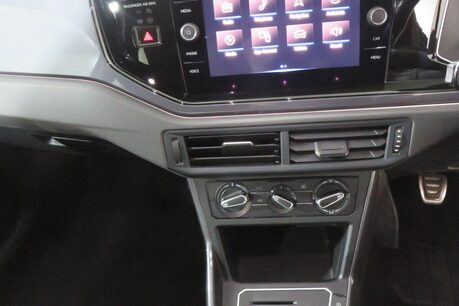 Volkswagen Polo R-LINE TSI Image 19