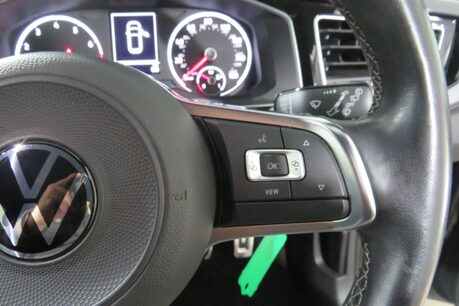 Volkswagen Polo R-LINE TSI Image 21