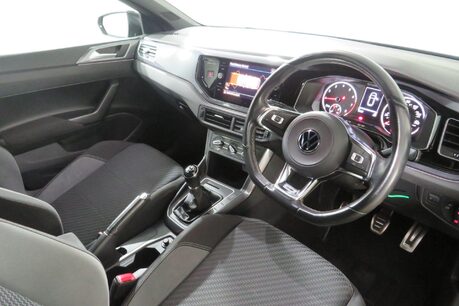 Volkswagen Polo R-LINE TSI Image 23