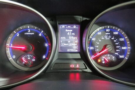 Hyundai SANTA FE CRDI PREMIUM Image 27