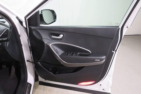 Hyundai SANTA FE CRDI PREMIUM Image 19