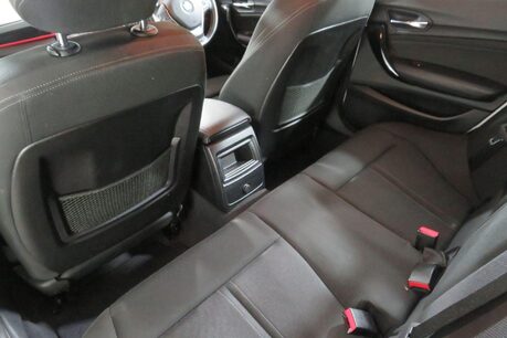 BMW 1 Series 118I SPORT Image 18