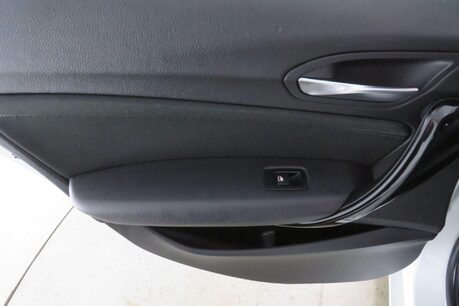 BMW 1 Series 118I SPORT Image 34