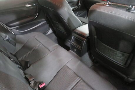 BMW 1 Series 118I SPORT Image 15