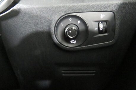 MG ZS EXCLUSIVE Image 26