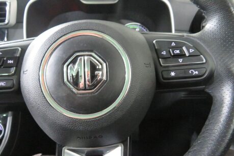 MG ZS EXCLUSIVE Image 25