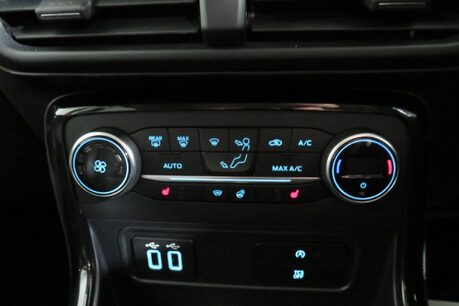 Ford Ecosport TITANIUM Image 26