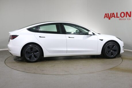 Tesla Model 3 STANDARD RANGE PLUS Image 9