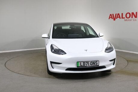 Tesla Model 3 STANDARD RANGE PLUS Image 4