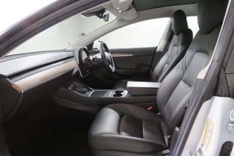 Tesla Model 3 STANDARD RANGE PLUS Image 26