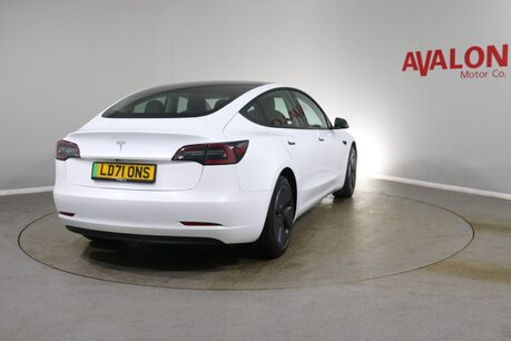 Tesla Model 3 STANDARD RANGE PLUS Image 10