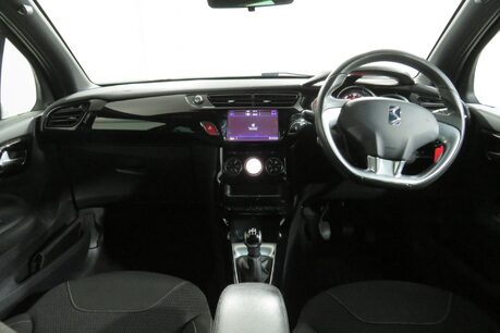 DS DS 3 BLUEHDI CONNECTED CHIC S/S Image 13