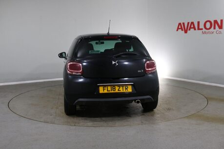 DS DS 3 BLUEHDI CONNECTED CHIC S/S Image 9