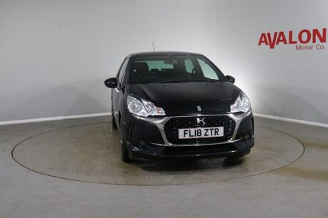 DS DS 3 BLUEHDI CONNECTED CHIC S/S Image 5