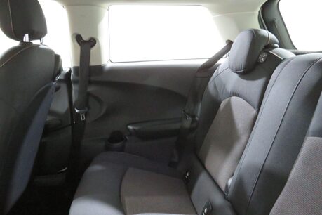 Mini Hatch ONE Image 18