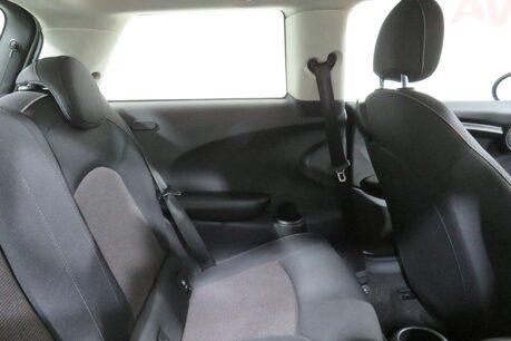 Mini Hatch ONE Image 15