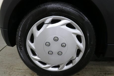 Mini Hatch ONE Image 11