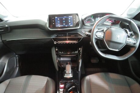 Peugeot 208 PURETECH ALLURE S/S Image 14