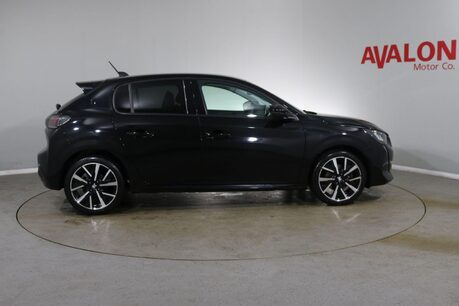 Peugeot 208 PURETECH ALLURE S/S Image 4