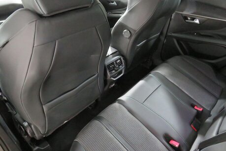 Peugeot 3008 S/S ALLURE Image 31