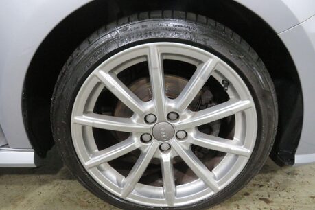 Audi A1 TDI S LINE Image 11