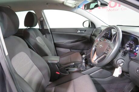 Hyundai TUCSON GDI SE NAV Image 13