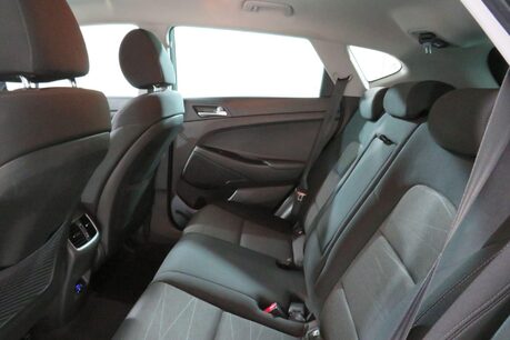 Hyundai TUCSON GDI SE NAV Image 17