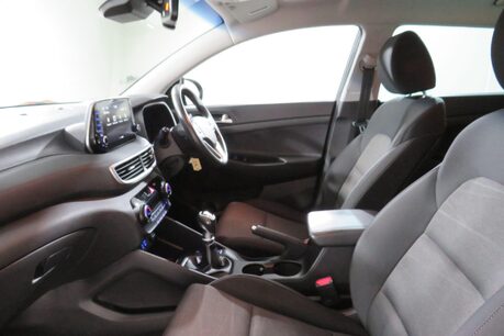 Hyundai TUCSON GDI SE NAV Image 19