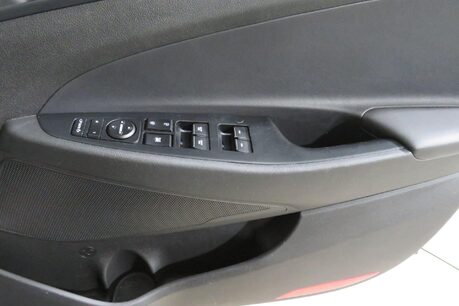 Hyundai TUCSON GDI SE NAV Image 32