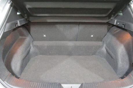 Nissan Qashqai DIG-T ACENTA PREMIUM DCT MHEV Image 16