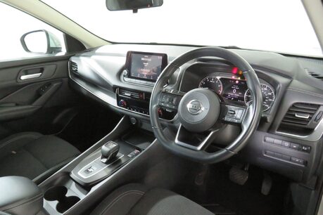 Nissan Qashqai DIG-T ACENTA PREMIUM DCT MHEV Image 2