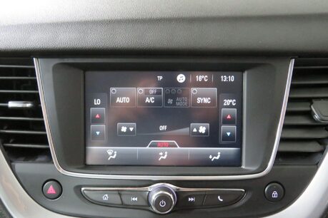 Vauxhall Grandland X SE Image 23