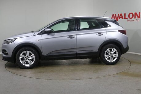 Vauxhall Grandland X SE Image 7