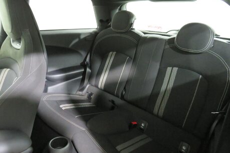 Mini Hatch COOPER SPORT Image 24