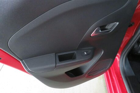 Vauxhall Corsa SRI Image 31