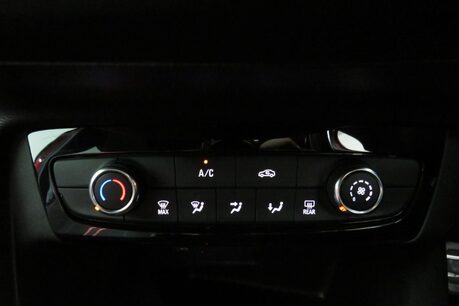 Vauxhall Corsa SRI Image 26